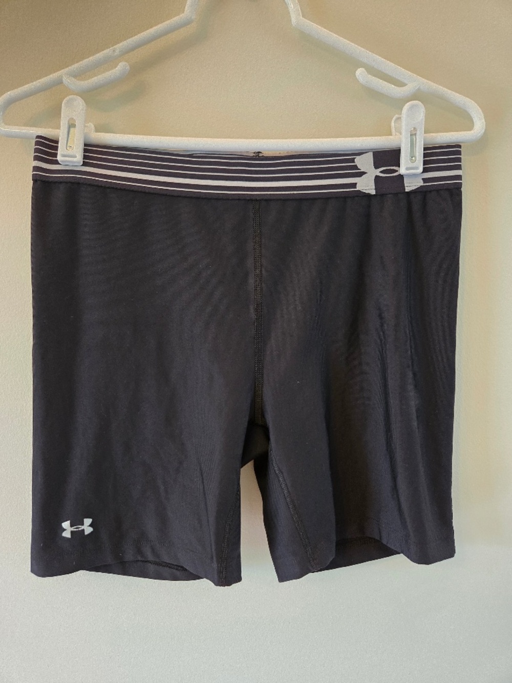 3/$20 Under Armour Compression Spandex Shorts w/ Striped Waistband | M/L